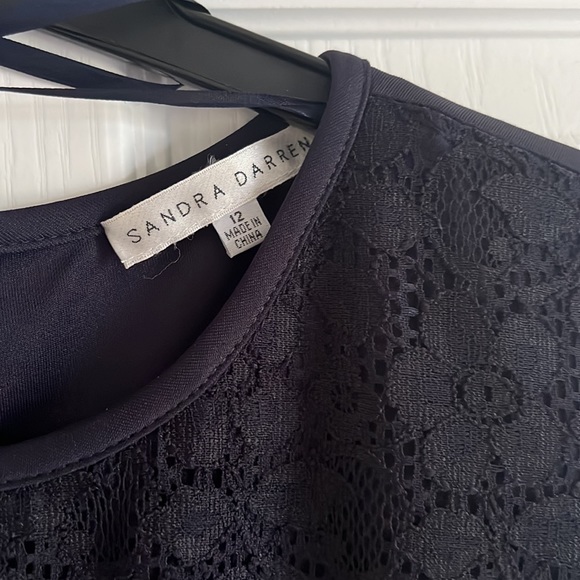 Navy blue lace dress with short sleeves - Picture 5 of 7